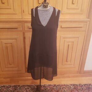 Sleeveless tunic top